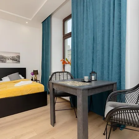 Piotrkowska Elegant By Renters Apartment Lodz