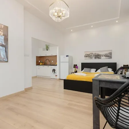 Piotrkowska Elegant By Renters * Lodz