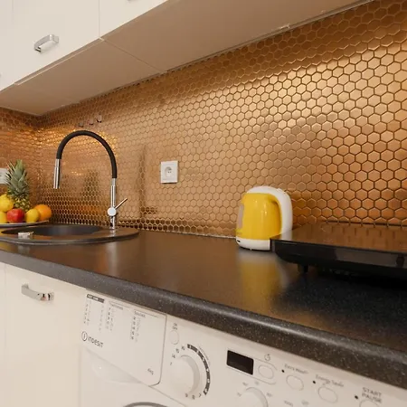 Apartment Piotrkowska Elegant By Renters