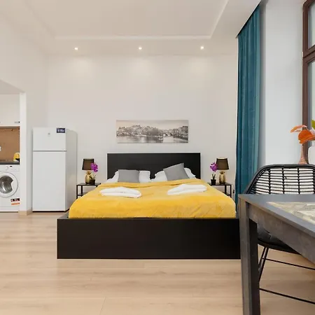 Piotrkowska Elegant By Renters *